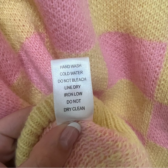 Bibi Modern Day Check Sweater in Yellow - Picture 6 of 9